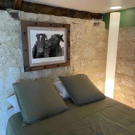 Charmante Maison Avec Jardin à Marsac - 50 M²